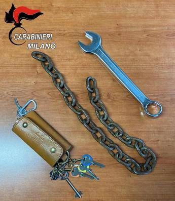 Sesto S. Giovanni: maxi rissa tra oltre quaranta persone, 2 arresti e 7 minori denunciati Sesto S. Giovanni: maxi rissa tra oltre quaranta persone, 2 arresti e 7 minori denunciati
